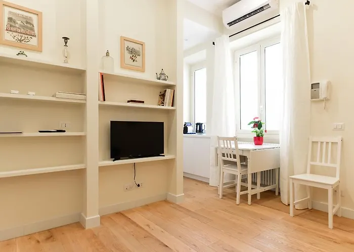 Bright And Comfy 3 Bedroom In Monti *