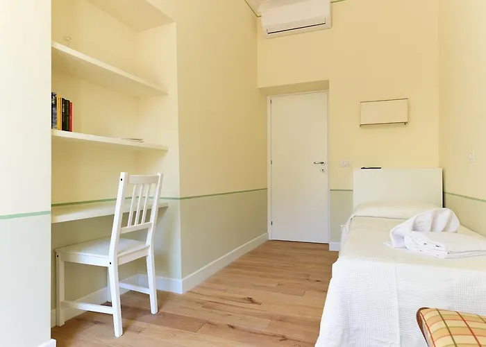 Apartment Bright And Comfy 3 Bedroom In Monti