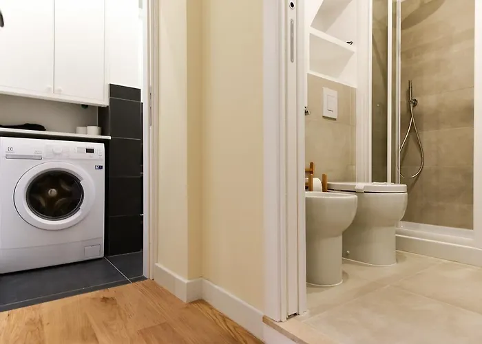 Bright And Comfy 3 Bedroom In Monti * Rom